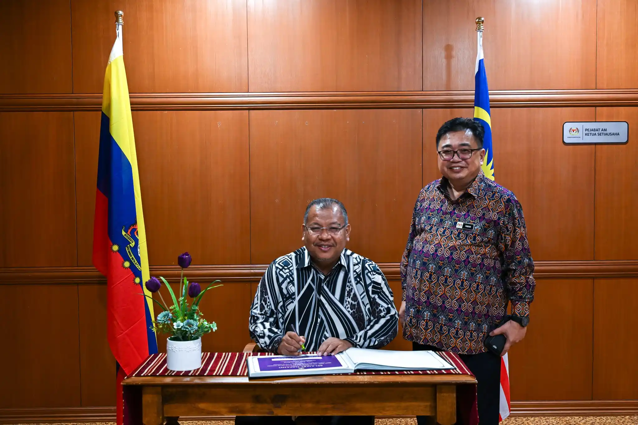 Kunjungan Hormat Pengarah MINDA-UKM 